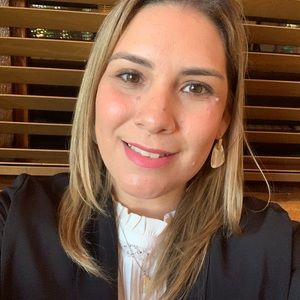 Meet your Posher, Carolina